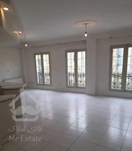 ۹۰ متر/غرق نور/دیباجی