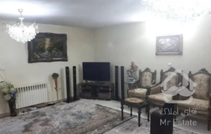 ۸۵ متر اپارتمان ۲خ نزدیک به مترو دسترسی