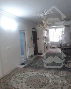 میدان انقلاب 125 متر سه خواب تکواحد طبقه اول