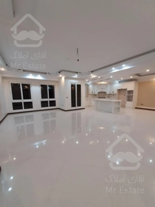 فروش ۱۵۸متری رو به جنوب آکواریوم نور