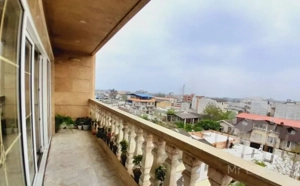 آپارتمان ۱۳۰ متری ۳ خواب خ ساری میدان علالدین