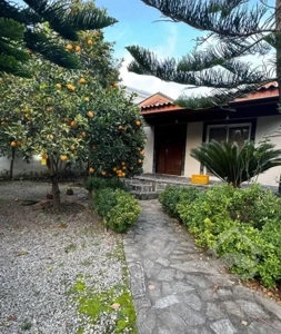 شهرک سنگ فرش باغ ۳۰۰‌متری بهشتی درج کل میباشد