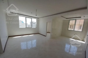 آپارتمان نوساز با پارکینگ