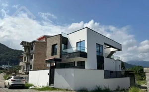 ویلای تاپ لوکیش استخردار