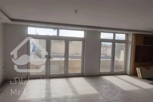 آپارتمان 120 متری 2 خواب خیابان استانداری