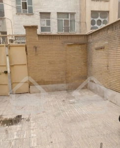 آپارتمان دو کله حیاط دار ۴۷ متری