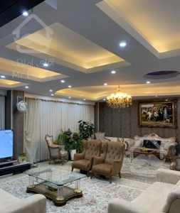 معماری شاهکار.  بر خ کارگر ملکشاد.  کوچه عزیزی