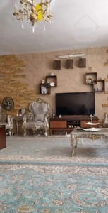 آپارتمان حیاط دار