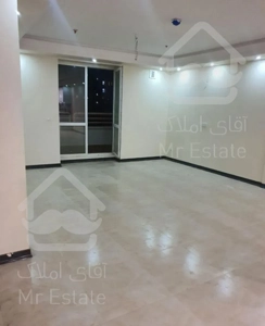 آپارتمان ۱۳۰ متری عقاب