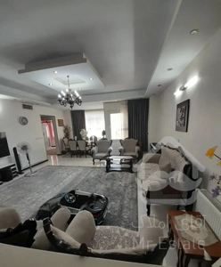 ۹۶ متر طبقه چهارم تاپ لوکیشن روبه آفتاب