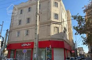 اپارتمان ۱۶۰ متری سه بر مرکز شهر