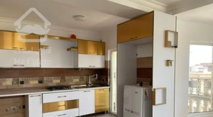 فروش آپارتمان طبقه پنجم ۸۱ متر در بلوار باهنر