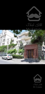 ویلا اپارتمان ۷۰۰متر ۳۳۰متر زمین فول امکانات بازسازی شده