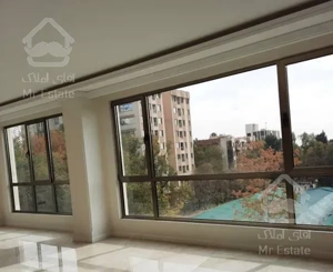 ۲۳۶ متر باغ فردوس لوکیشن دنج مناسب سرمایه گذاری