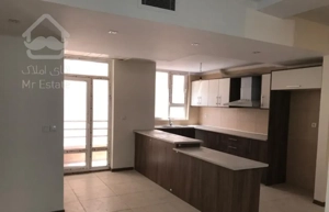 فروش آپارتمان ۸۳ متری ۲ خوابه در کوی بیمه