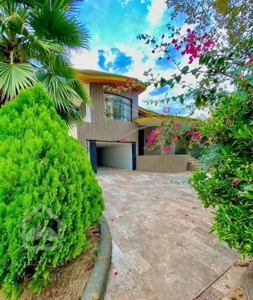 ویلاباغ ۶۰۰متری سکونت دائم وتعطیلات سنددار زیرقیمت