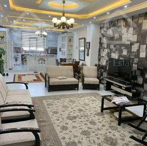 ۹۳متر۲خواب/غرق نور/فول بازسازی/طبقه اول/شهرک پرواز