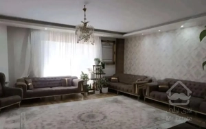 واحد ۱۱۰ متری دوخواب طبقه دوم در هشت بهشت