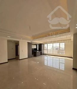آپارتمان ۱۷۸ متری *تاپ لوکیشن* ارتش