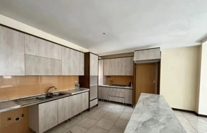 ۴۰۰ رهن کامل محله۲ فاز۸ طبقه۴ تخلیه ترجیحا زوج