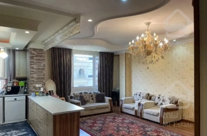 آپارتمان ۹۰متر ۲خوابه  قبا