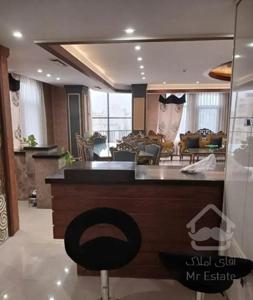 ۱۹۳ متر / هنرستان ۱۸ / سر ۲ نبش / فول امکانات