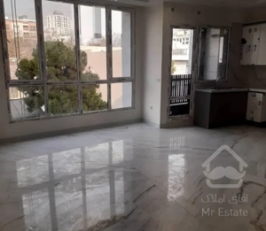 110متر کلیدنخورده با روف گاردن شاه دسترسی