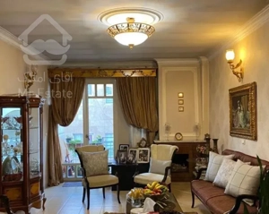 ۱۳۰متر/۳ خواب/ پارکینگ دار