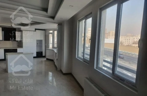 آپارتمان ۲۰۰ متر نوساز