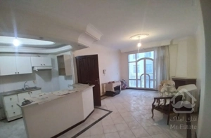 پونک / ۷۰ متر / ۲ خواب /  آفتاب گیر