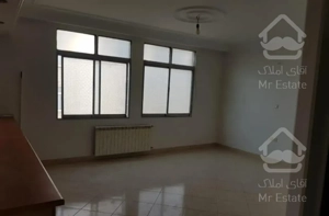 آپارتمان 100 متری. 2 خواب. بازسازی شده