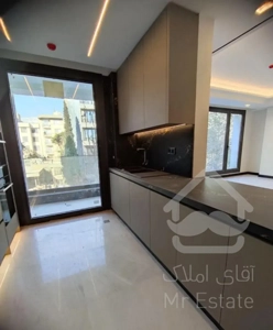 سجاد ۱۸۵متر طبقه آخر فول مشاعات
