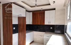 ۴۵متر/سالن‌مربع/فول بازسازی/تراورتن