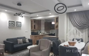 ۸۹متر/سالن پرده خور/فول بازسازی/بسیارشیک/خوش نقشه