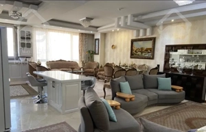 آپارتمان ۸۹ متر سالن پرده خور