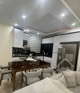 ۵۵ متر نقلی و شیک * یکسـاله * دسترسی به مترو