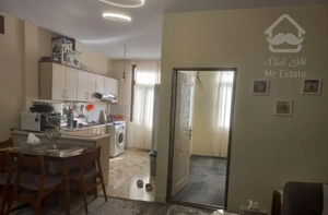 طالقانی سمیه ۶۸ متر ۲خوابه طبقه اول با ۵متر انباری