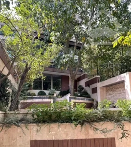 ۳۵۰ متر بنای تریبلکس با دید مشجر و رودخانه