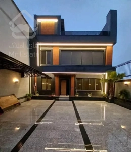 384 متر بنای 3خواب ویلاتریبلکس استخردار سندتک برگ