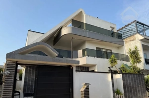 اجاره ویلای تریبلکس ۴۰۰ متری (استخر دار)