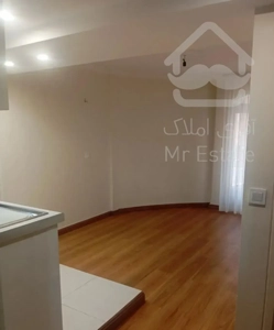 پل ستارخان خیابان غلامی ۴۰متر دارای حیاط اختصاصی