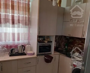 کف سرامیک آیفون تصویری  و درب پارکینگ لایموت دار.