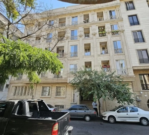 ۶۱ متر ۲ خواب بلوارفردوس شرق روبه آفتاب