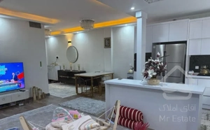 فروش آپارتمان ۸۵ متری ۲ خوابه طبقه ۲ در صادقیه