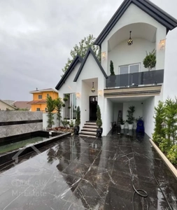 ویلامدرن250متری/سندتکبرگ/استخردار/مهندسی ساخت