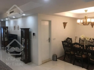 رهن کامل واحد ۲۰۰ متری در برج مهستان