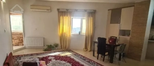 آپارتمان ساحلی 85 متری نزدیک ساحل .وام دارد تخلیه