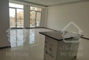 115متر 2خوابه رو به افتاب