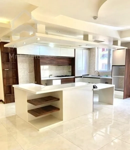 ۱۴۵متر/۳خواب/تکواحدی/سالن سرتاسرپرده خور/ویوابدی