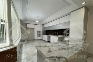 ۲۲۰ متر/ویلایی بازسازی شده/ مروارید سعادت آباد